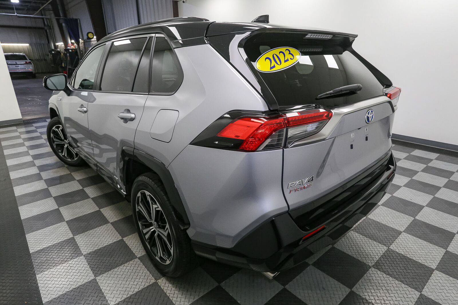 Used 2023 Toyota RAV4 XSE w/ Weather Package AWD/4WD image 10
