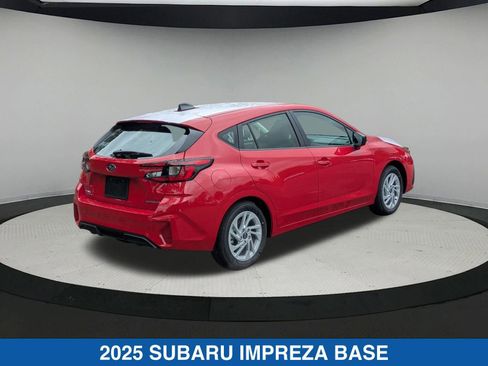 Certified 2025 Subaru Impreza 2.0i image 4