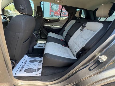 Used 2019 Chevrolet Equinox LS image 12