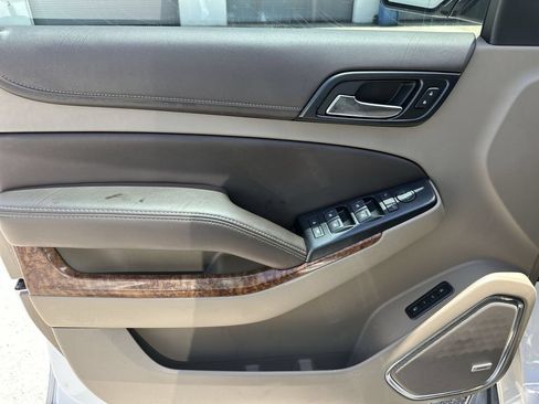 Used 2018 Chevrolet Tahoe Premier RWD image 23