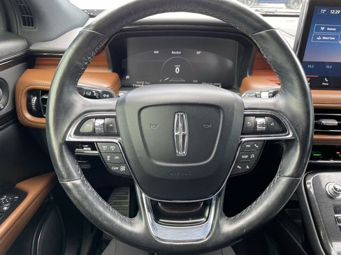 Used 2023 Lincoln Nautilus Reserve w/ Equipment Group 201A image 19