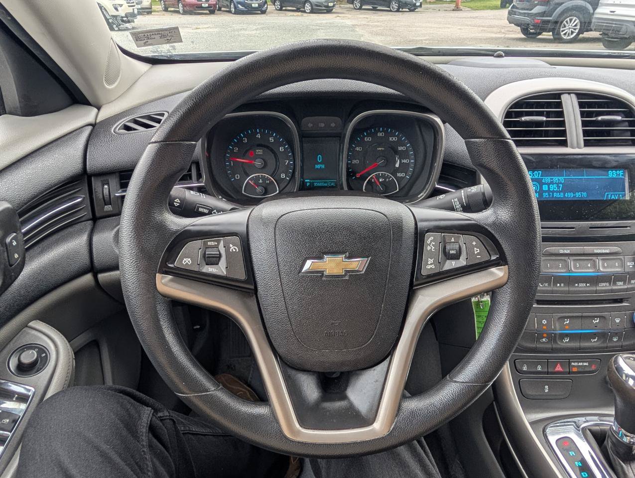 Used 2013 Chevrolet Malibu LS FWD image 15