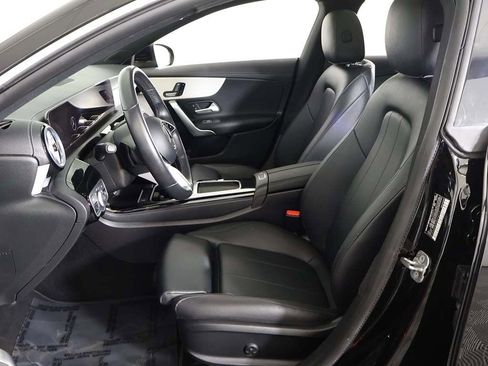 Used 2025 Mercedes-Benz CLA 250 4MATIC image 30