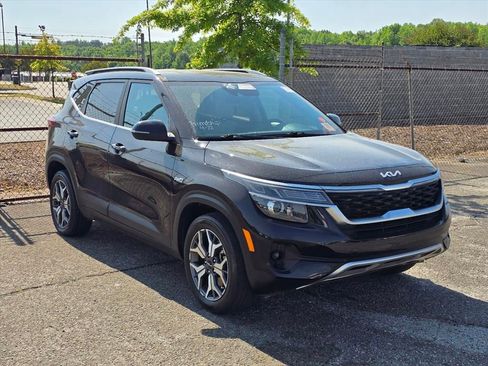 Used 2023 Kia Seltos EX AWD/4WD image 8