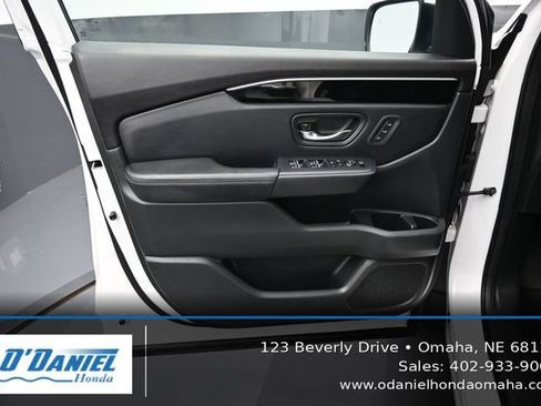 Used 2023 Honda Pilot Touring image 23