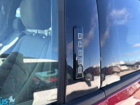 Used 2017 Ford F150 XLT w/ Equipment Group 302A Luxury image 4