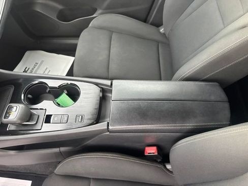 Used 2023 Nissan Rogue S FWD image 19