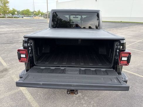 Used 2021 Jeep Gladiator Overland w/ Popular Equipment Package AWD/4WD image 10