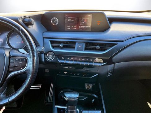 Used 2019 Lexus UX 200 F Sport image 12