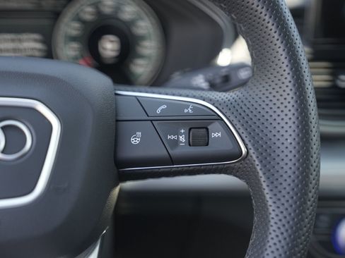 Certified 2025 Audi Q5 2.0T Premium Plus w/ Premium Plus Package image 14