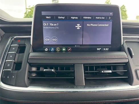 Used 2021 Chevrolet Suburban RST image 27