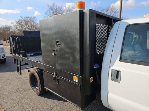 Used 2011 Ford F450 XL w/ XL Value Pkg image 10