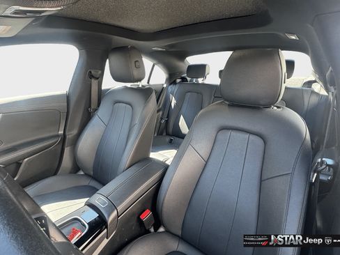 Used 2025 Mercedes-Benz CLA 250 image 10