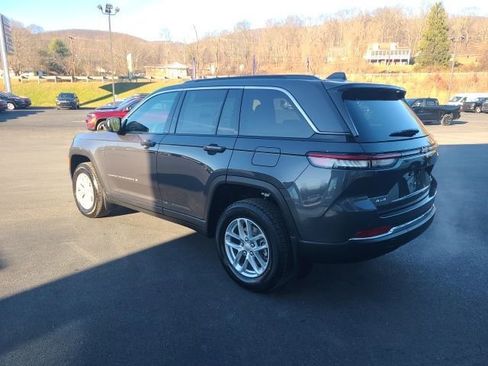 New 2025 Jeep Grand Cherokee Laredo X w/ Luxury Tech Group I image 3