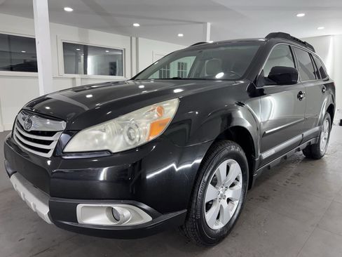 Used 2011 Subaru Outback 2.5i Premium image 1