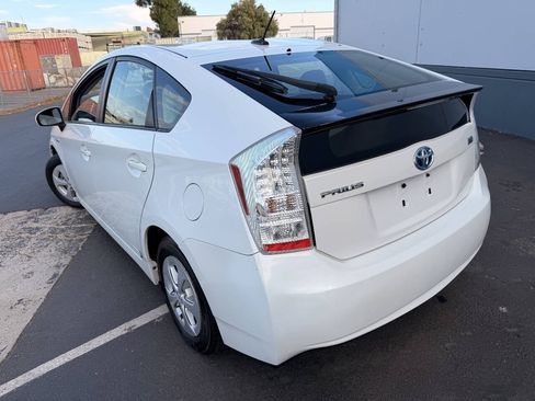 Used 2010 Toyota Prius Two FWD image 17