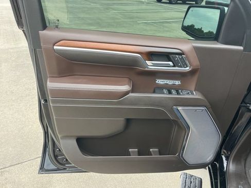 Used 2024 GMC Sierra 1500 Denali AWD/4WD image 15