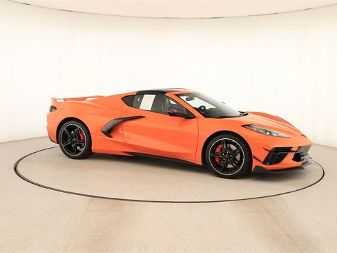 Used 2022 Chevrolet Corvette Stingray Coupe w/ Z51 Performance Package image 9