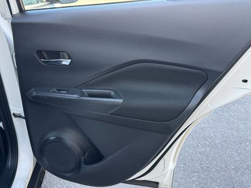 Used 2023 Nissan Kicks SV image 53