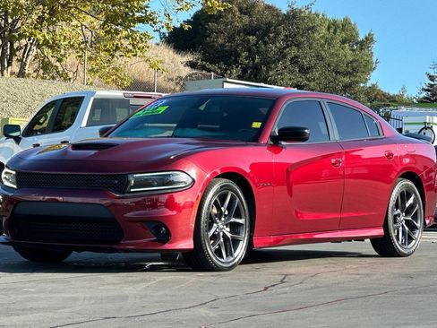 Used 2022 Dodge Charger R/T w/ Harman/Kardon Audio Group image 9