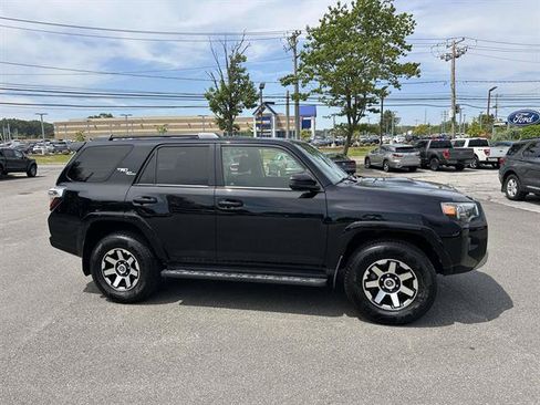 Used 2019 Toyota 4Runner TRD Off-Road AWD/4WD image 26