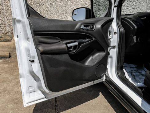 Used 2018 Ford Transit Connect XLT image 33