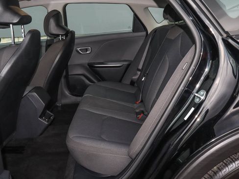 Used 2025 Kia K4 FWD image 8