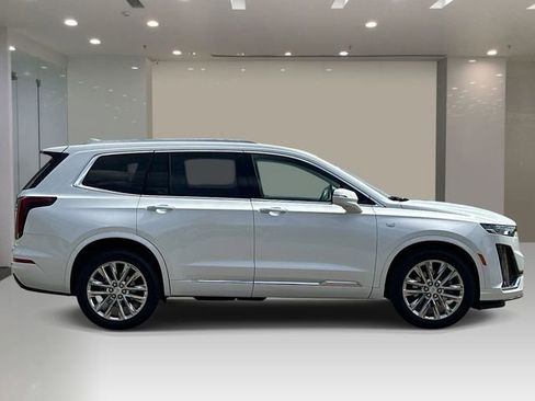 Used 2024 Cadillac XT6 Premium Luxury w/ LPO, Floor Liner Package AWD/4WD image 5