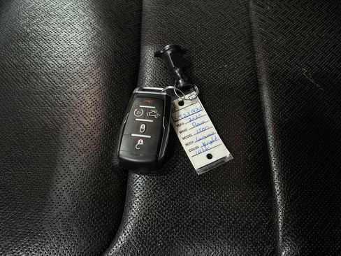 Used 2020 RAM 1500 Laramie image 37