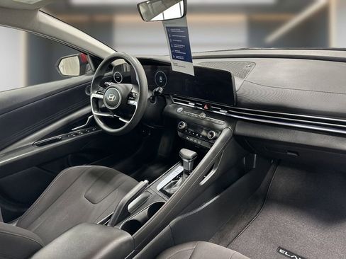 Certified 2024 Hyundai Elantra SEL FWD image 15