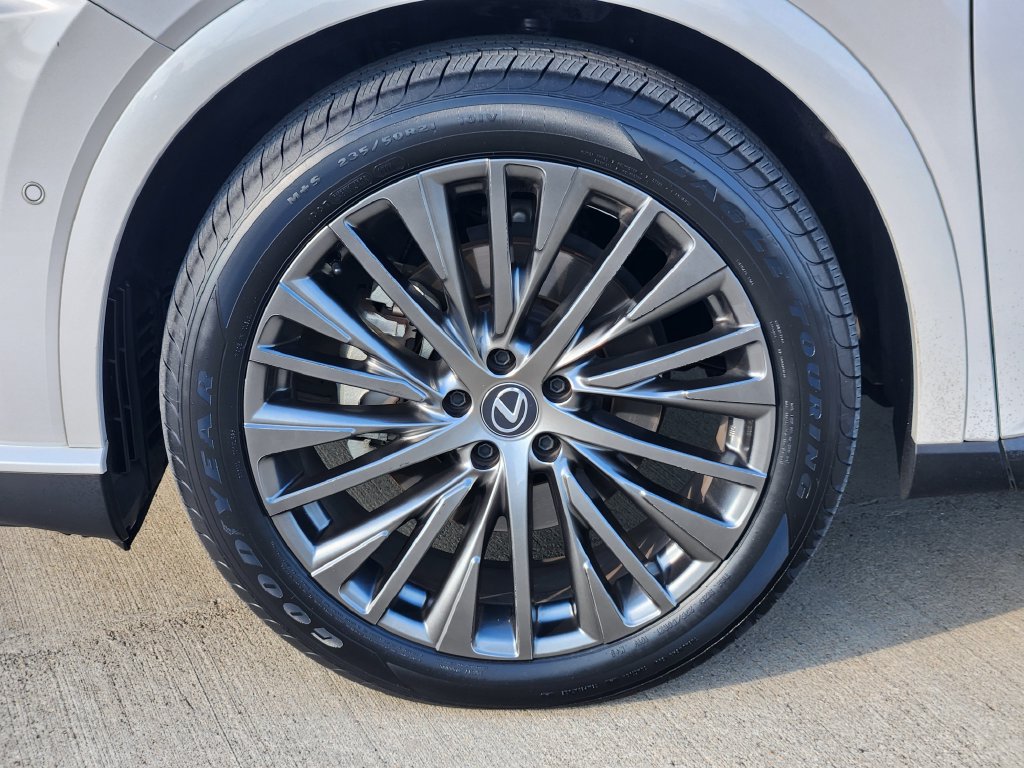 Certified 2023 Lexus RX 350 FWD w/ Accessory Package image 10
