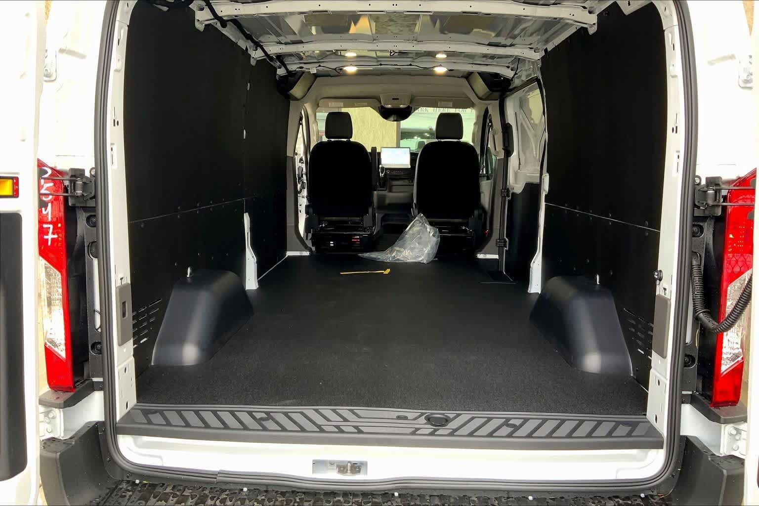 New 2026 Ford Transit 150 Low Roof w/ Load Area Protection Package RWD image 18