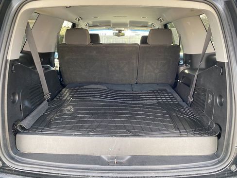 Used 2018 GMC Yukon SLE image 27