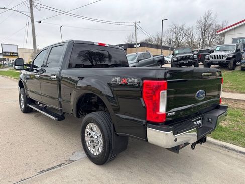 Used 2018 Ford F250 Lariat w/ Chrome Package AWD/4WD image 3