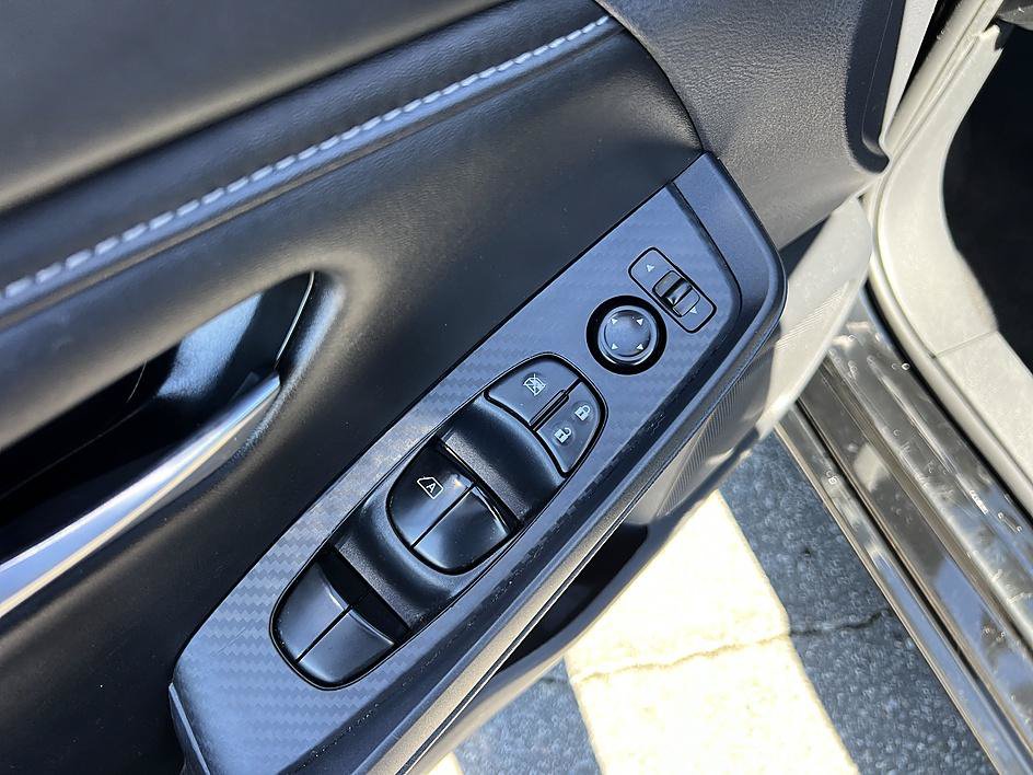 Certified 2025 Nissan Sentra SV FWD image 20