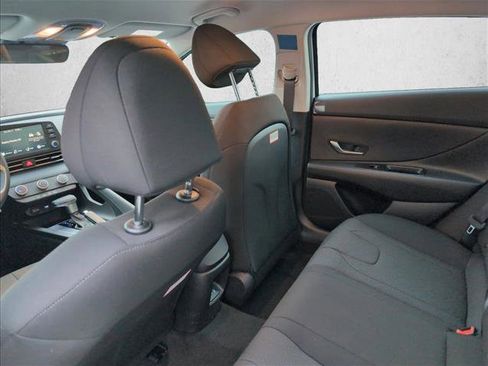 New 2026 Hyundai Elantra SE image 16