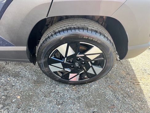 Used 2025 Hyundai Kona SEL image 30