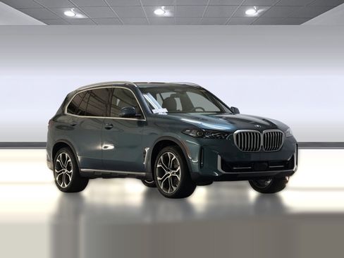 Used 2026 BMW X5 sDrive40i w/ Premium Package image 7