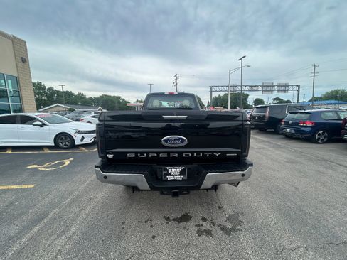 Used 2017 Ford F350 Lariat AWD/4WD image 4