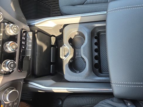 New 2026 RAM 1500 Big Horn w/ Night Edition image 37