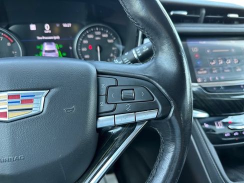 Used 2020 Cadillac XT6 Premium Luxury FWD image 23