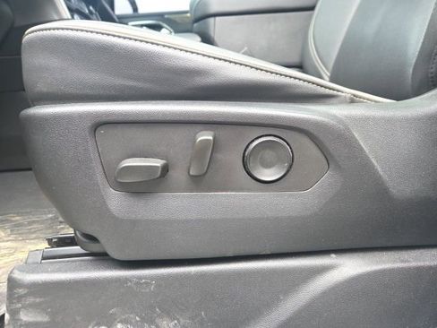 Used 2023 Chevrolet Tahoe Premier image 25