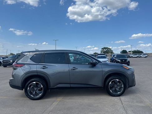 Certified 2025 Nissan Rogue SV AWD/4WD image 23