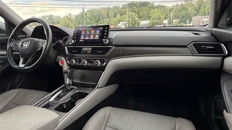 Used 2018 Honda Accord Touring image 37