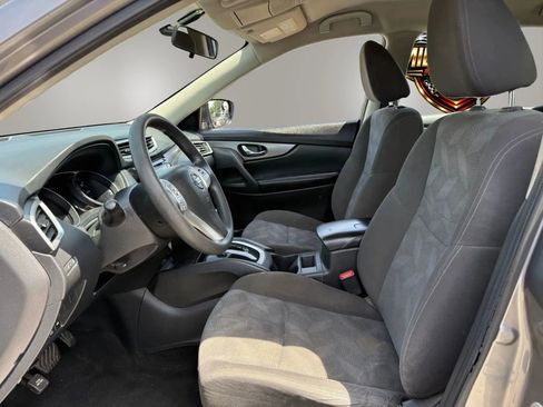 Used 2016 Nissan Rogue S AWD/4WD image 2