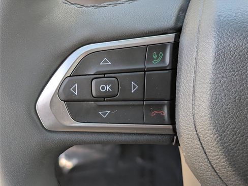 Used 2023 Jeep Compass Latitude AWD/4WD image 22