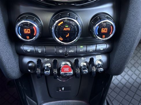 Used 2023 MINI Cooper S image 25