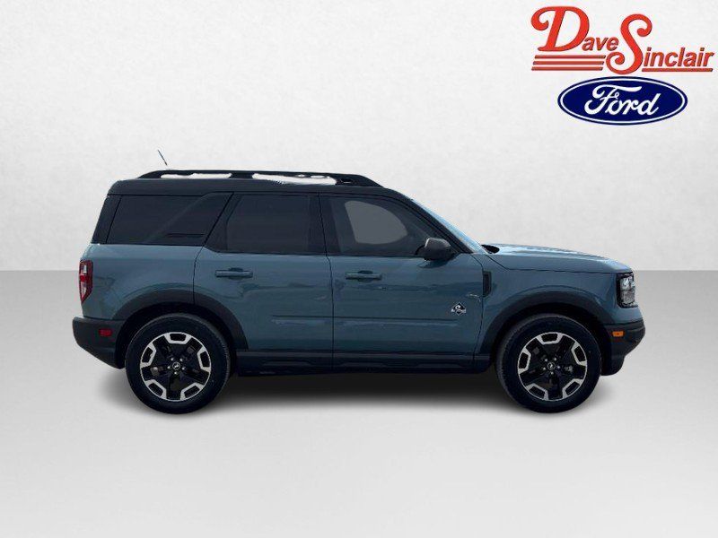 Used 2022 Ford Bronco Sport Outer Banks w/ Tech Package AWD/4WD image 5