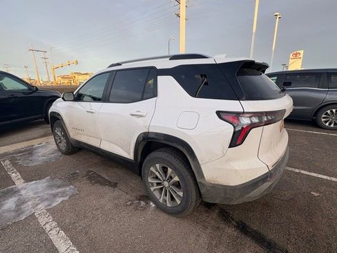 Used 2025 Chevrolet Equinox LT w/ Convenience Package II image 39