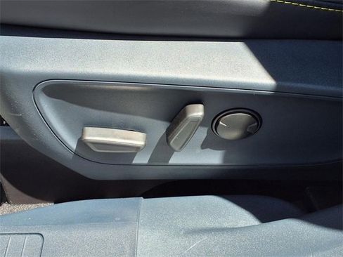 New 2025 Ford Maverick Lobo image 11